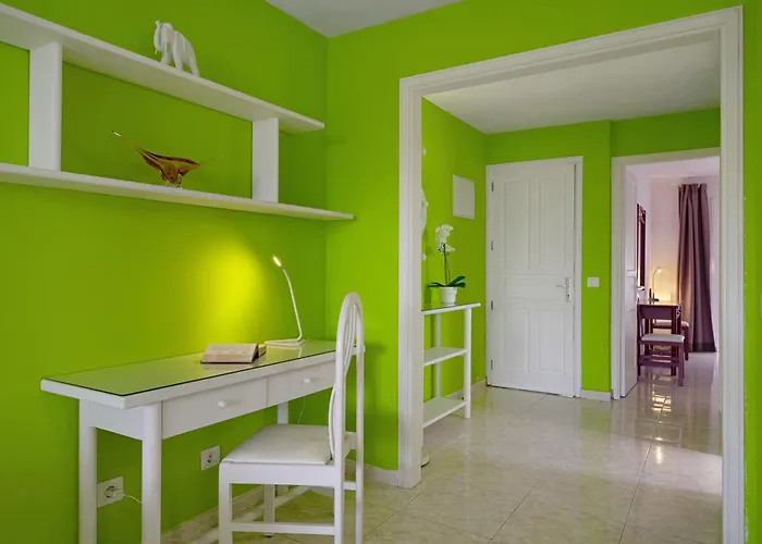 Lovely Ground Floor Appartement *