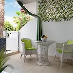 Lovely Ground Floor Apartment Costa Teguise